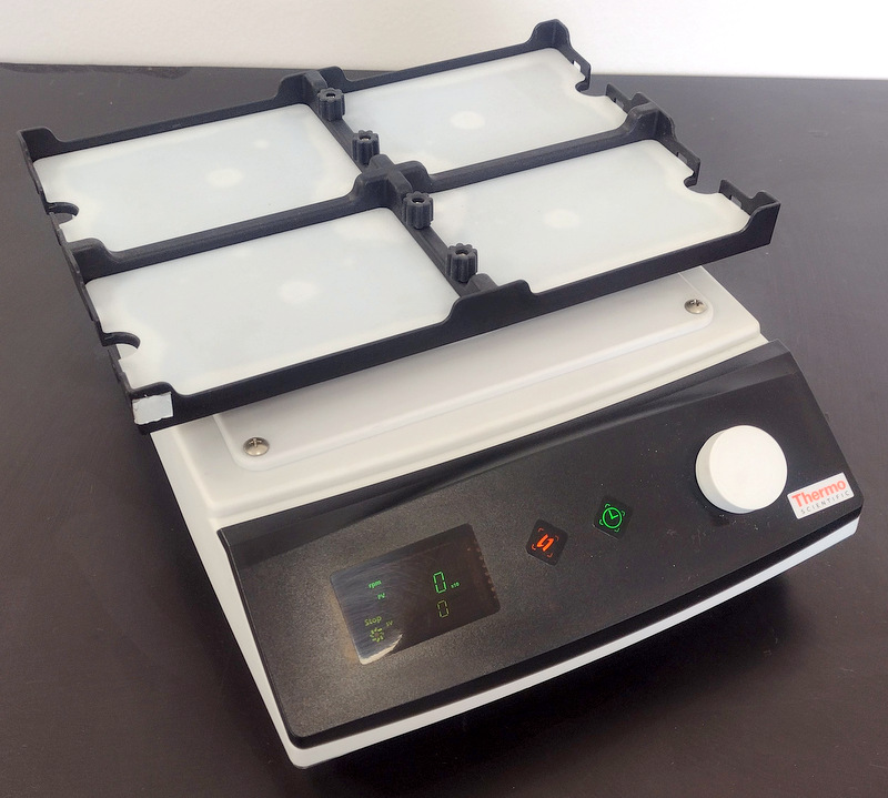Refurbished Thermo Catalog no. 88880023 Compact Digital Microplate Shaker