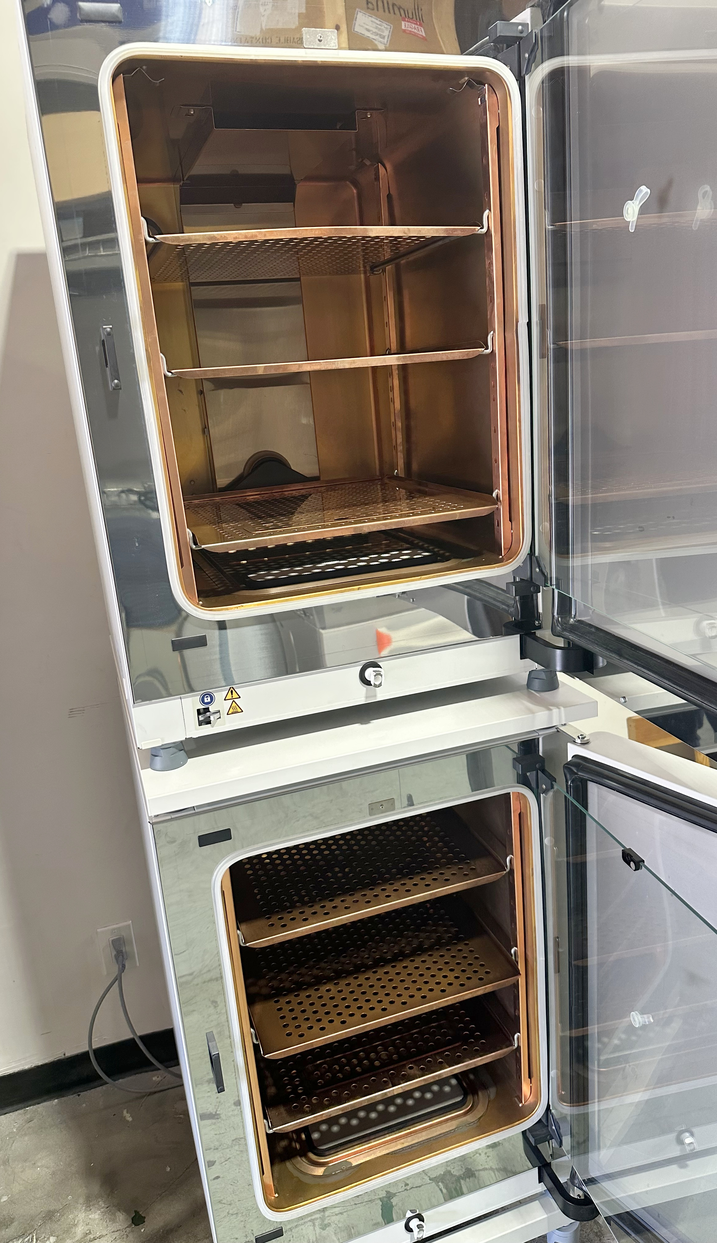 Refurbished Thermo HERAcell Vios 160i Dual-Chamber CO2 Incubators