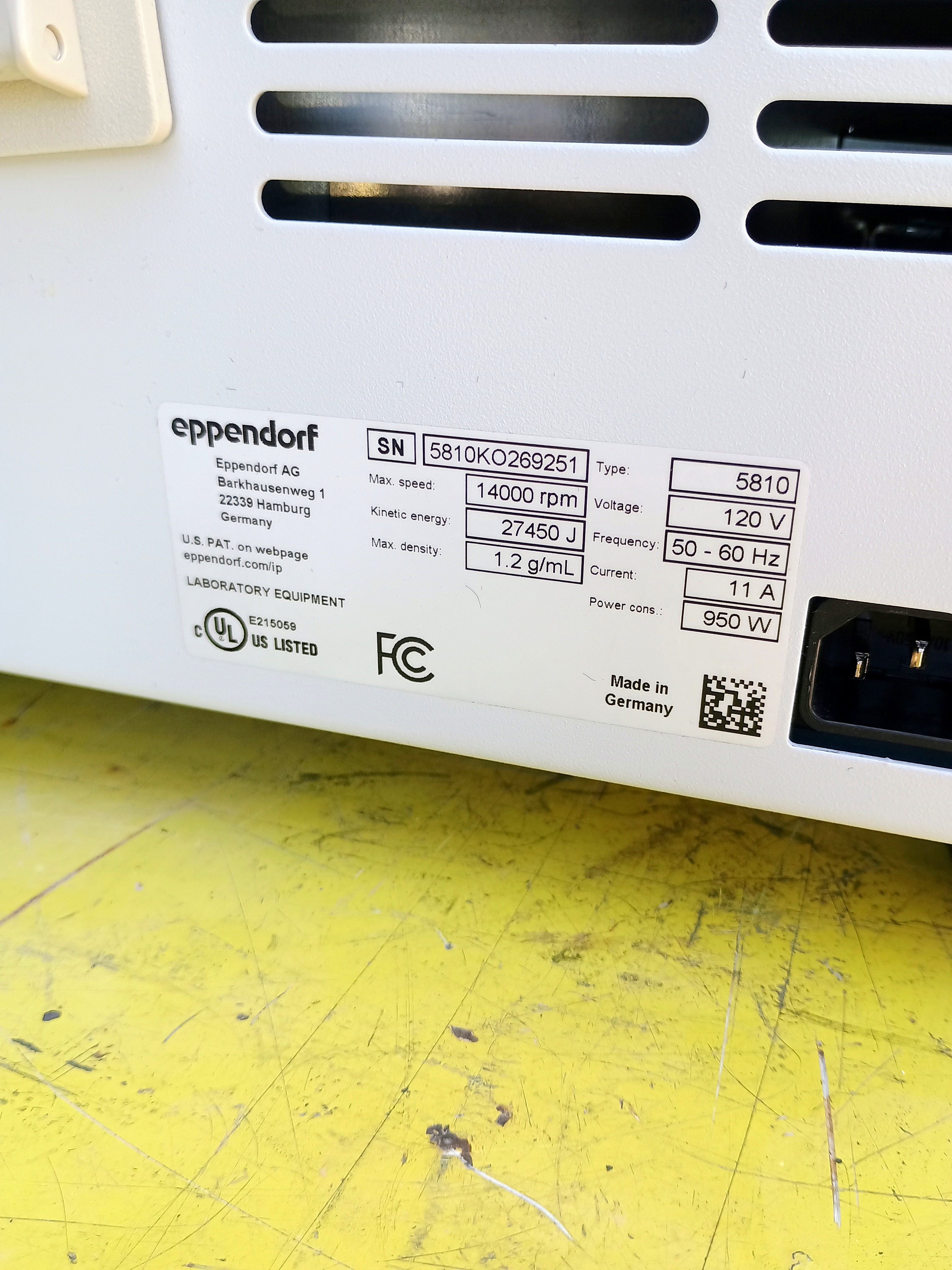 Refurbished Eppendorf 5810 Benchtop Centrifuge with S-4-104 Rotor