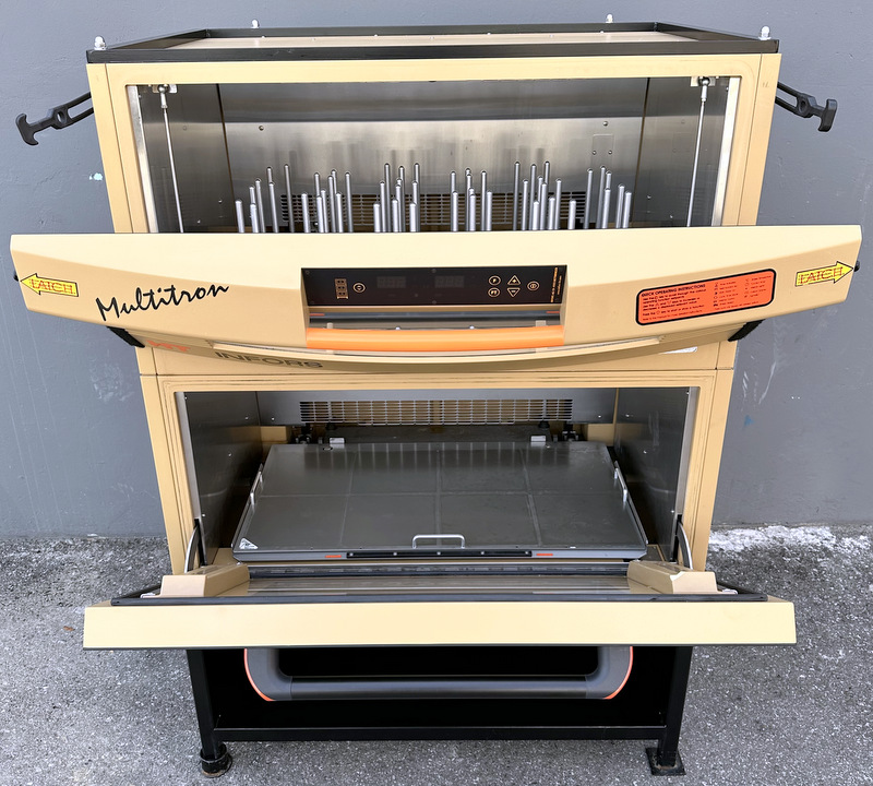 Refurbished Infors HT Multitron Incubator Shaker Double Stack with CO2/Humidity