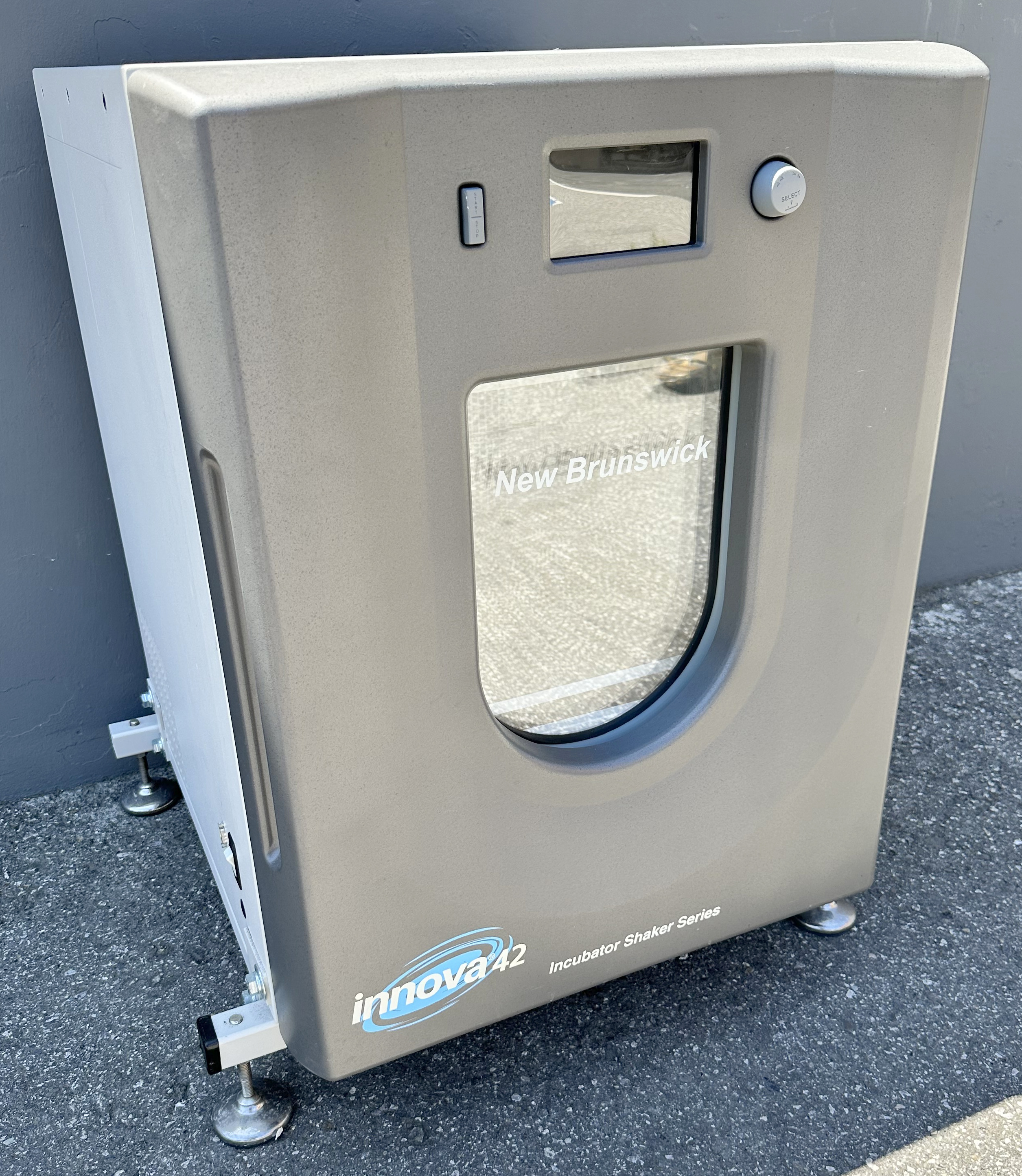 Refurbished Eppendorf / New Brunswick Innova 42R Refrigerated Incubator Shaker