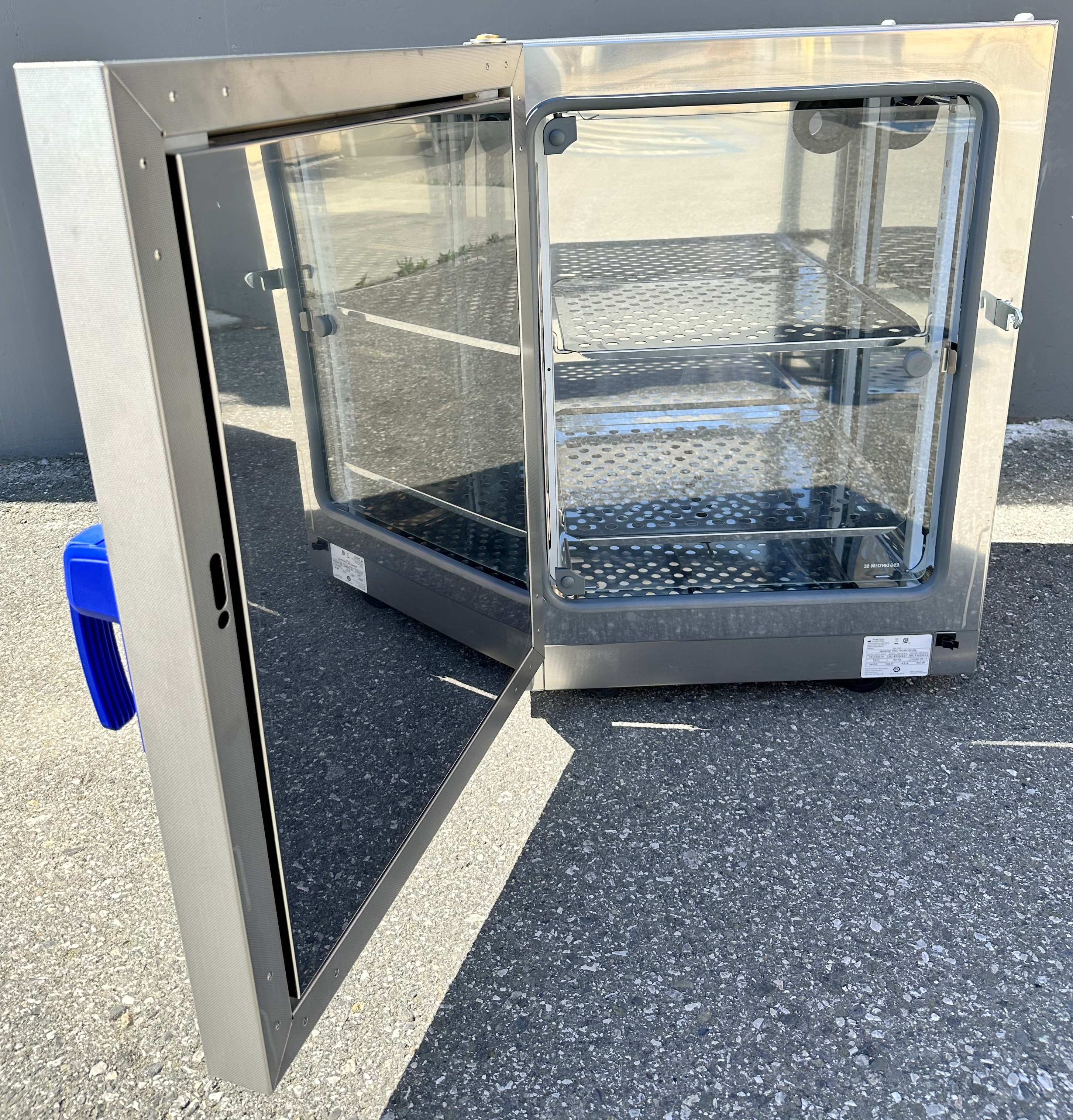 Refurbished Thermo Fisher Isotemp 100L Gravity Convection Microbiological Incubator