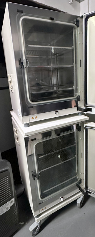 Refurbished Thermo HERAcell Vios 160i Dual-Chamber CO2 Incubators