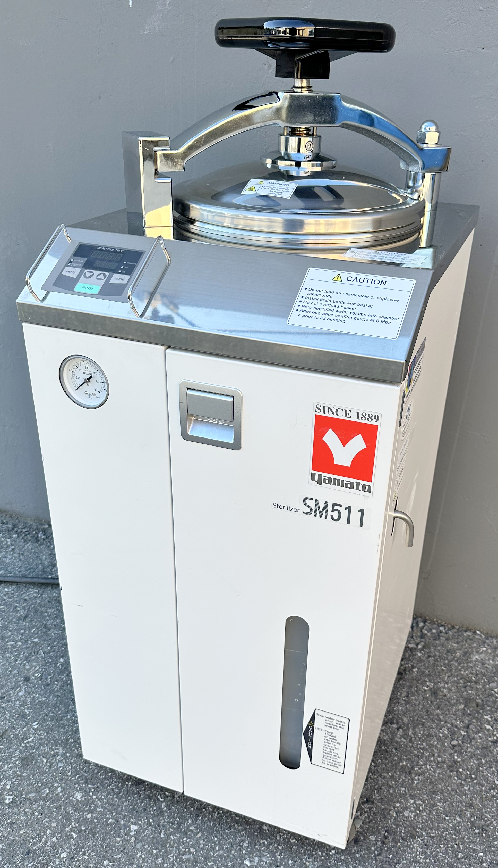 Refurbished SM511 Autoclave / Steam Sterilizer