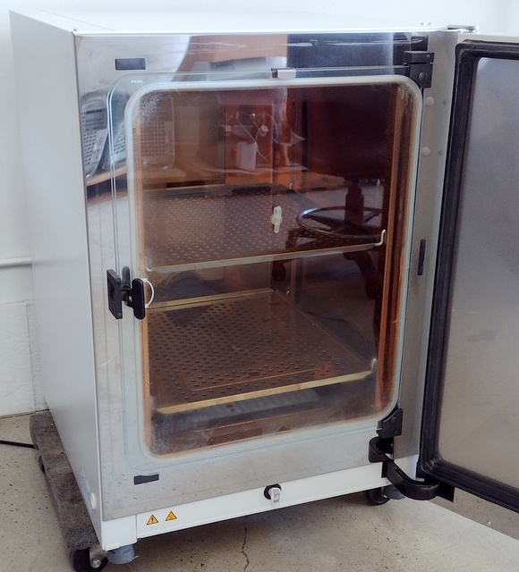 Refurbished Thermo HERAcell Vios 160i Air-Jacketed CO2 Incubator