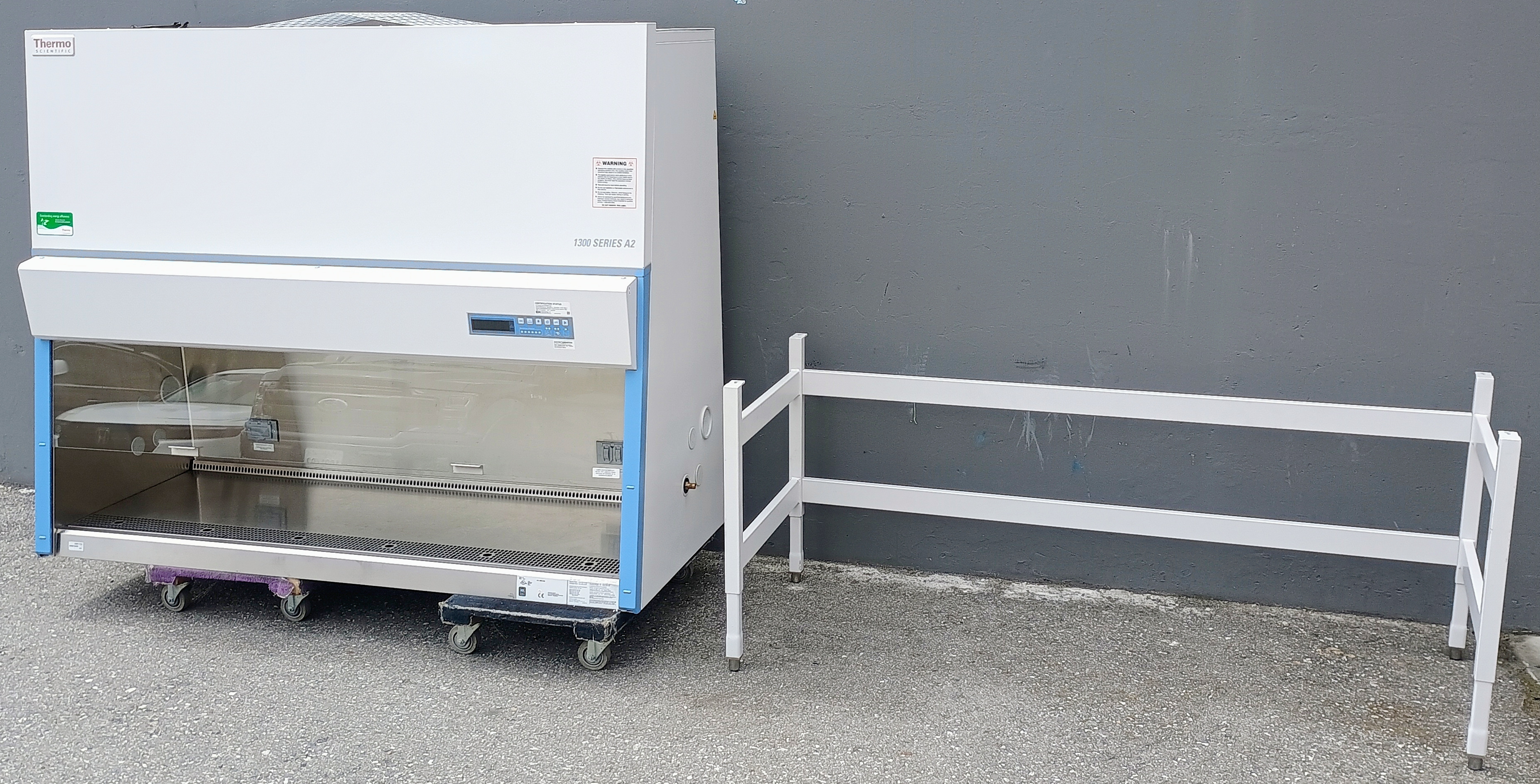 Refurbished Thermo 6ft. 1377 Biosafety Cabinet