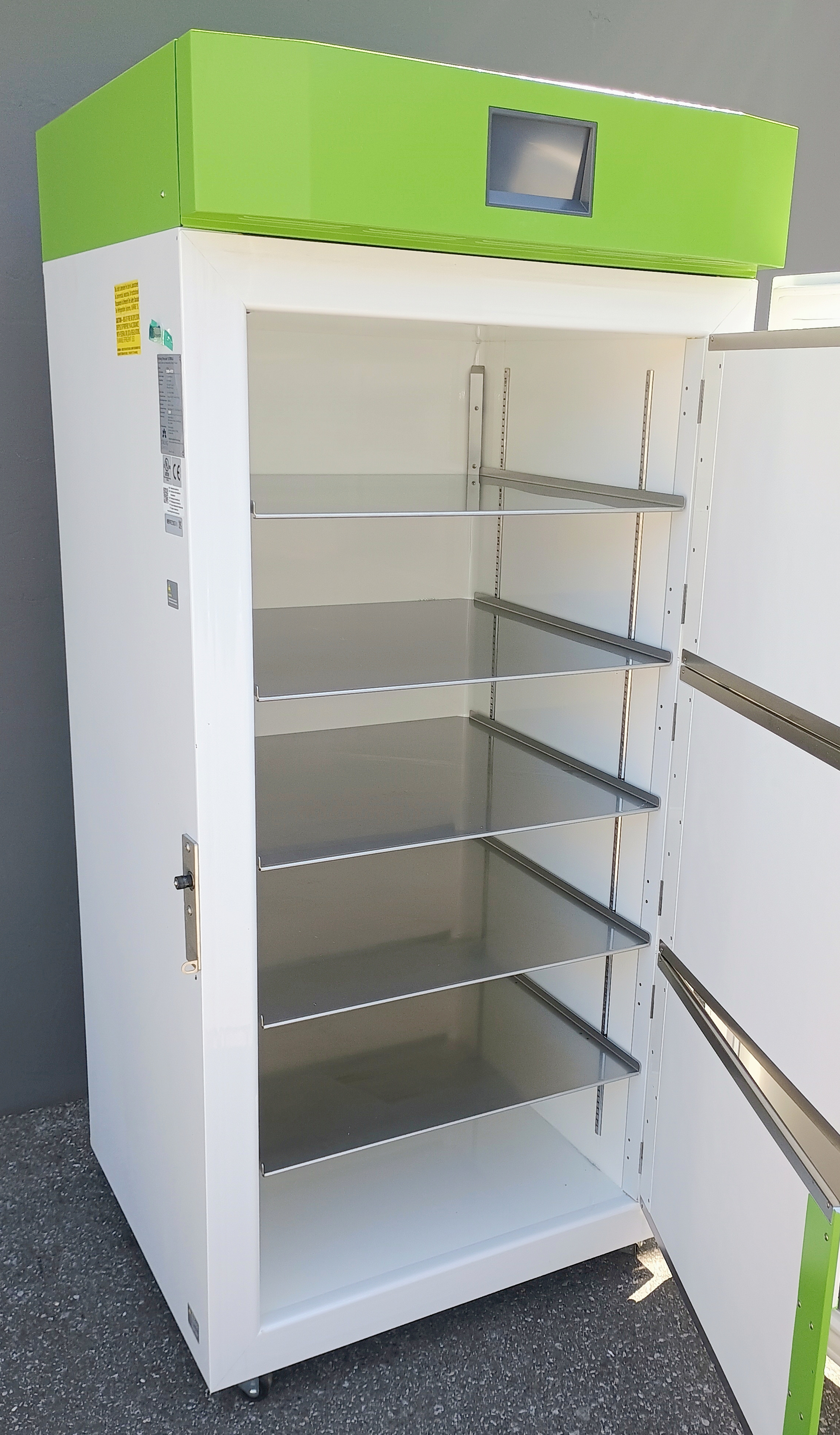 Refurbished Stirling Ultracold SU780XLE -80ºC Ultra-Low Temperature Freezer 100-264 Volt