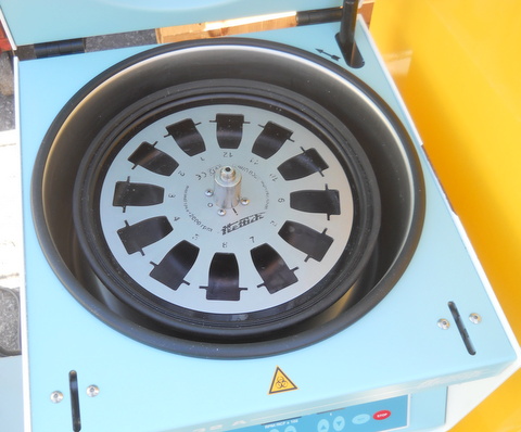 Refurbished Hettich Rotofix 32A Centrifuge