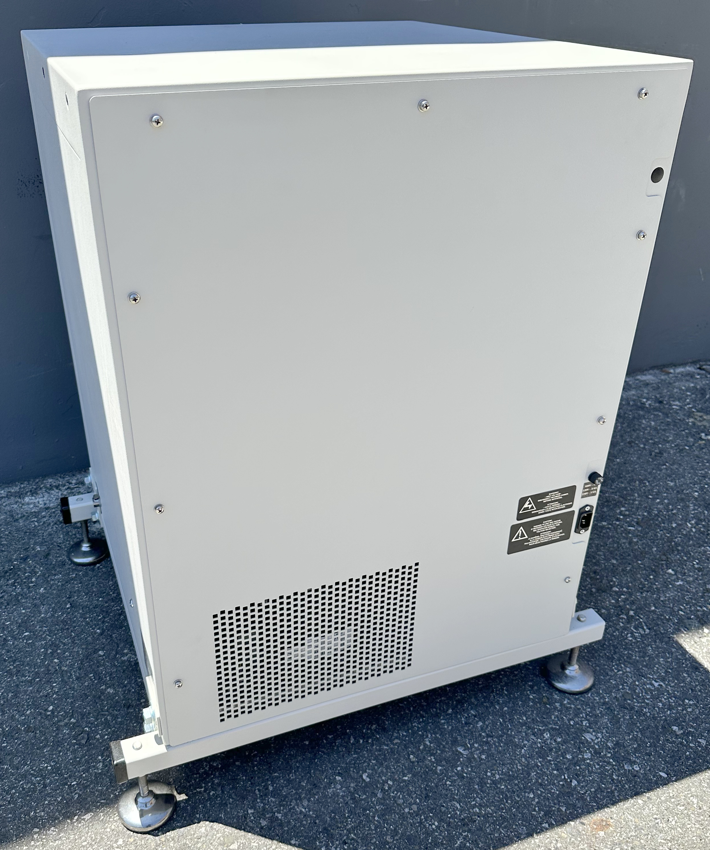 Refurbished Eppendorf / New Brunswick Innova 42R Refrigerated Incubator Shaker