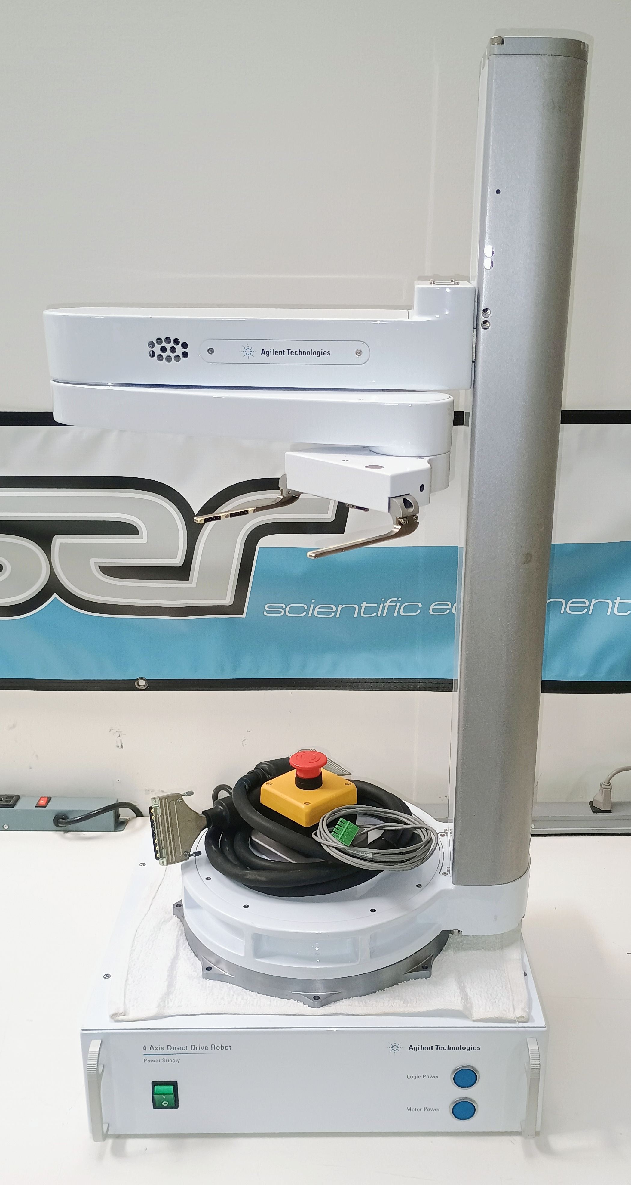 Refurbished Agilent DDR Direct Drive Microplate Robot Arm with Power Supply Controller