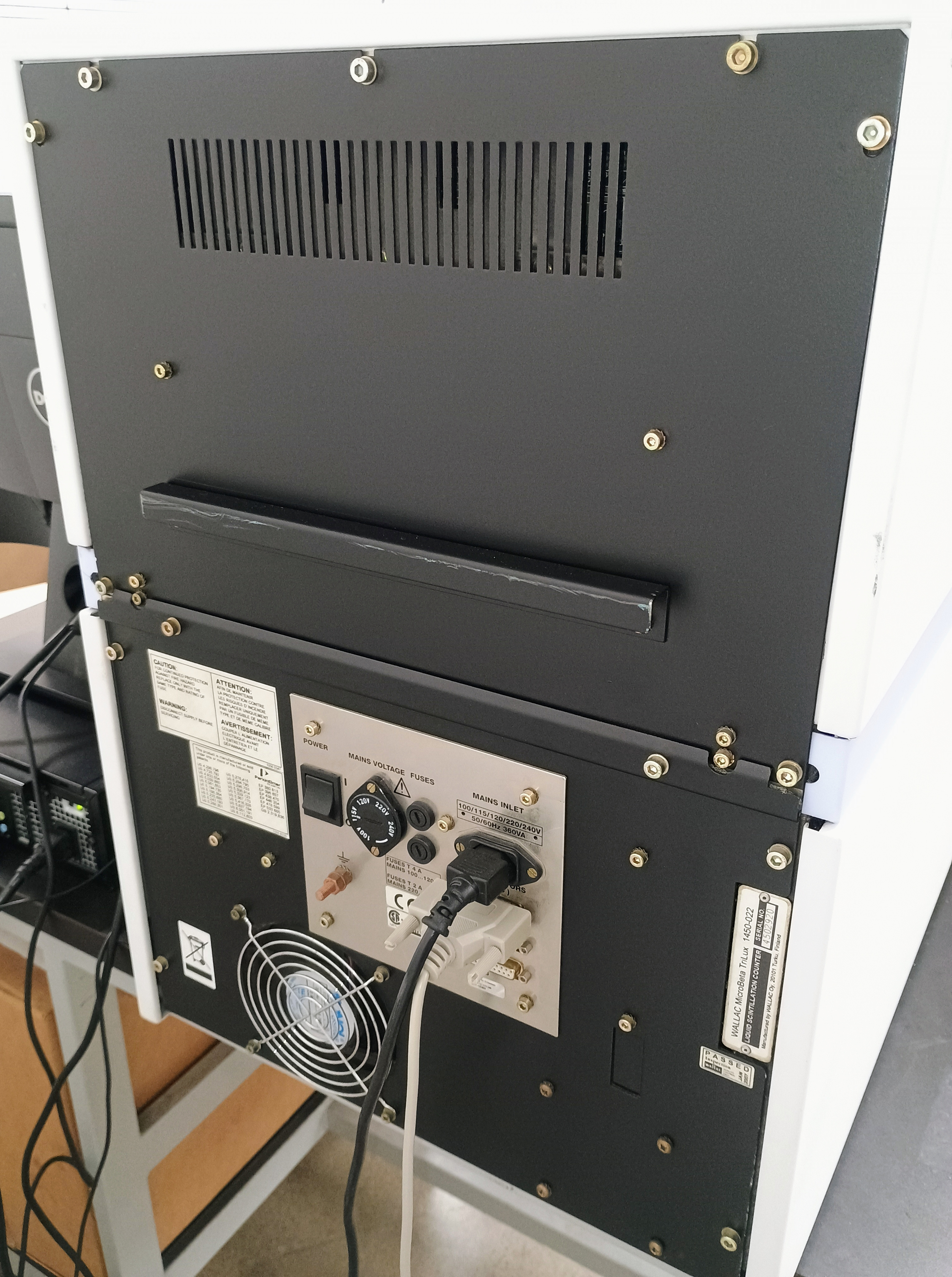 Refurbished Perkin Elmer Wallac Microbeta TriLux 1450 LSC & Luminescence Counter with 3-Detectors