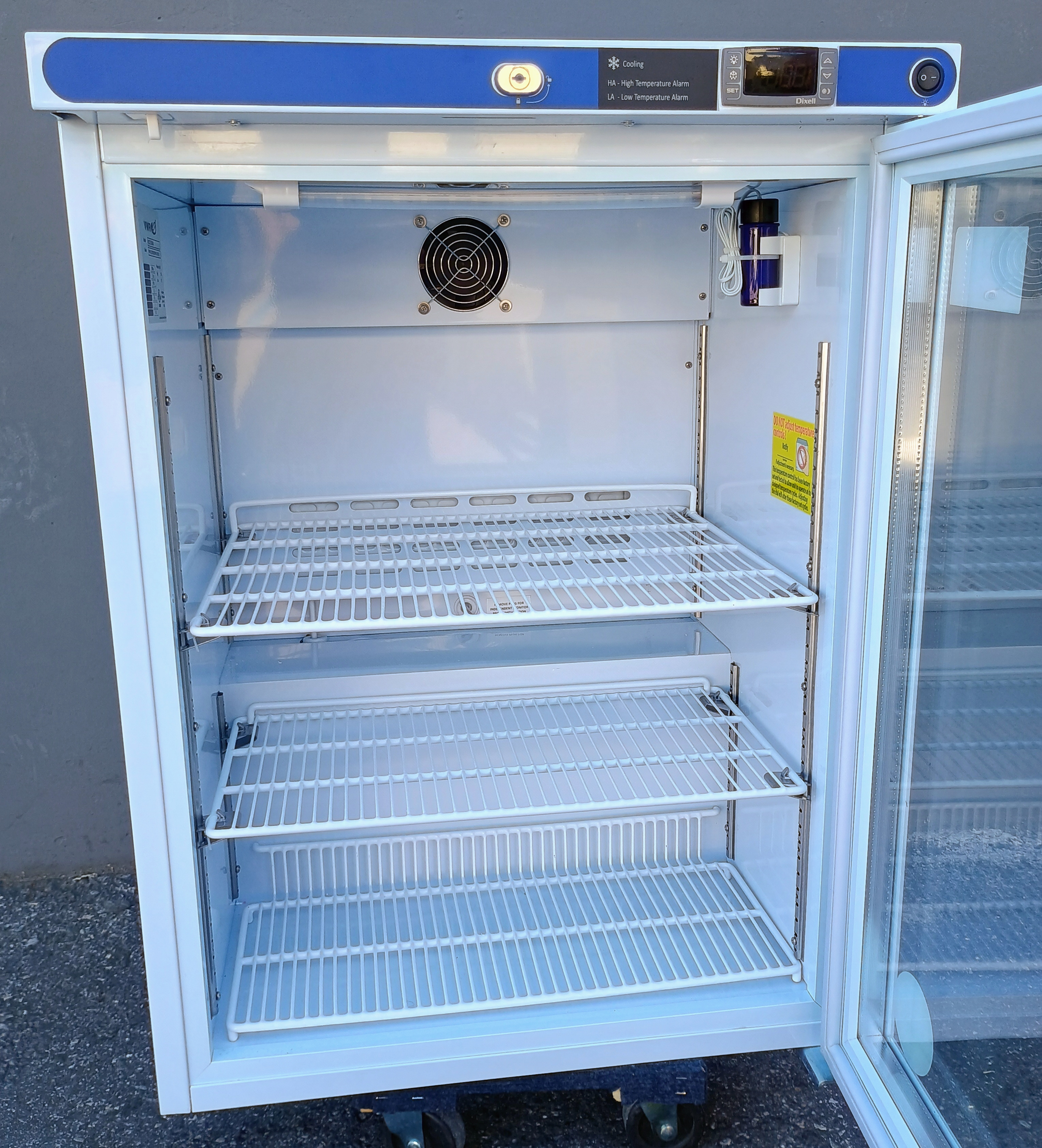 Refurbished VWR HCUCFS0430 -30ºC Undercounter Laboratory Freezer