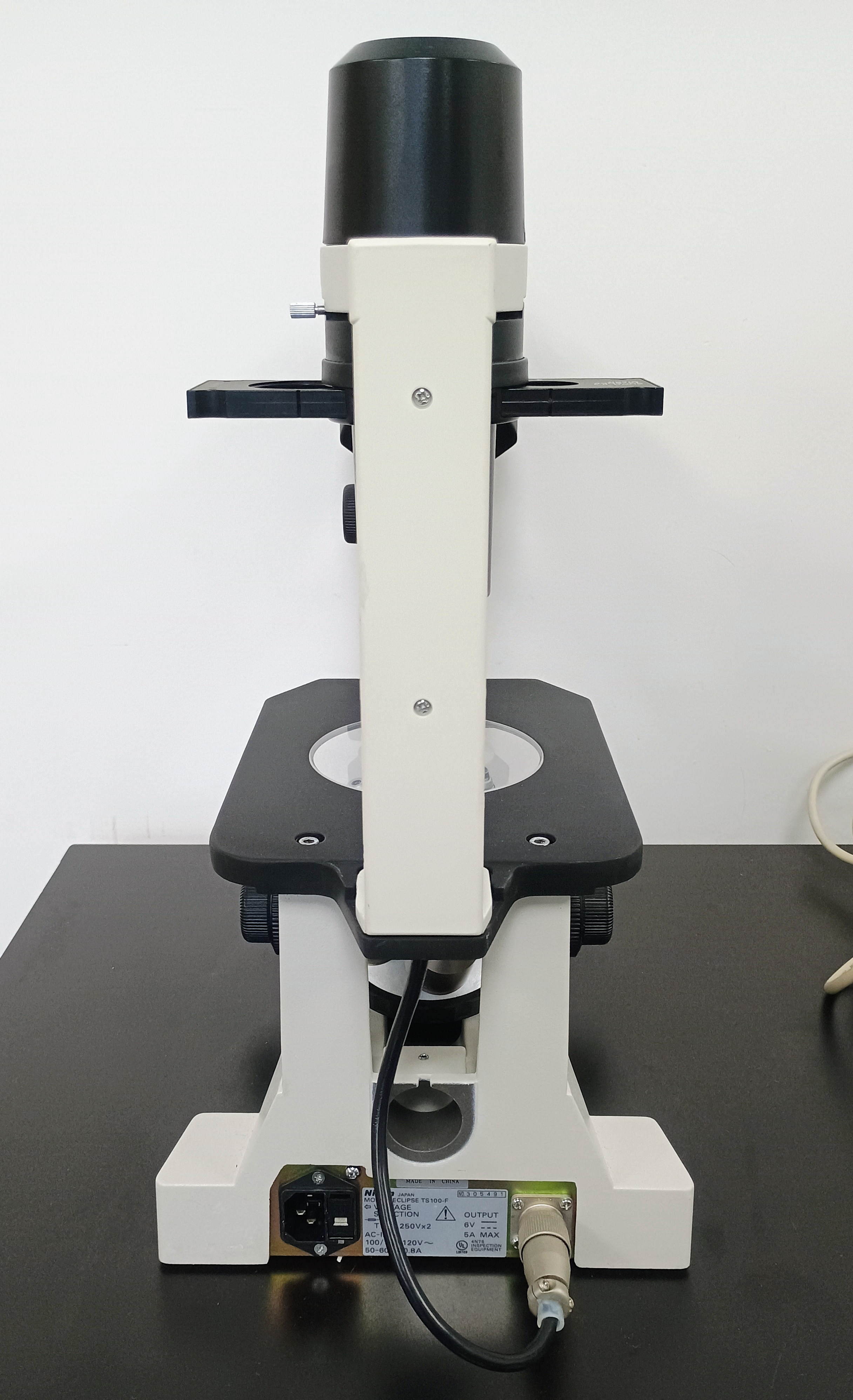Refurbished Nikon Eclipse TS100 Inverted Phase Contrast Microscope - Trino w/ Nikon DS-Fi1 Camera