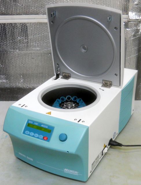 Refurbished Hettich Mikro 220R Refrigerated Benchtop Centrifuge