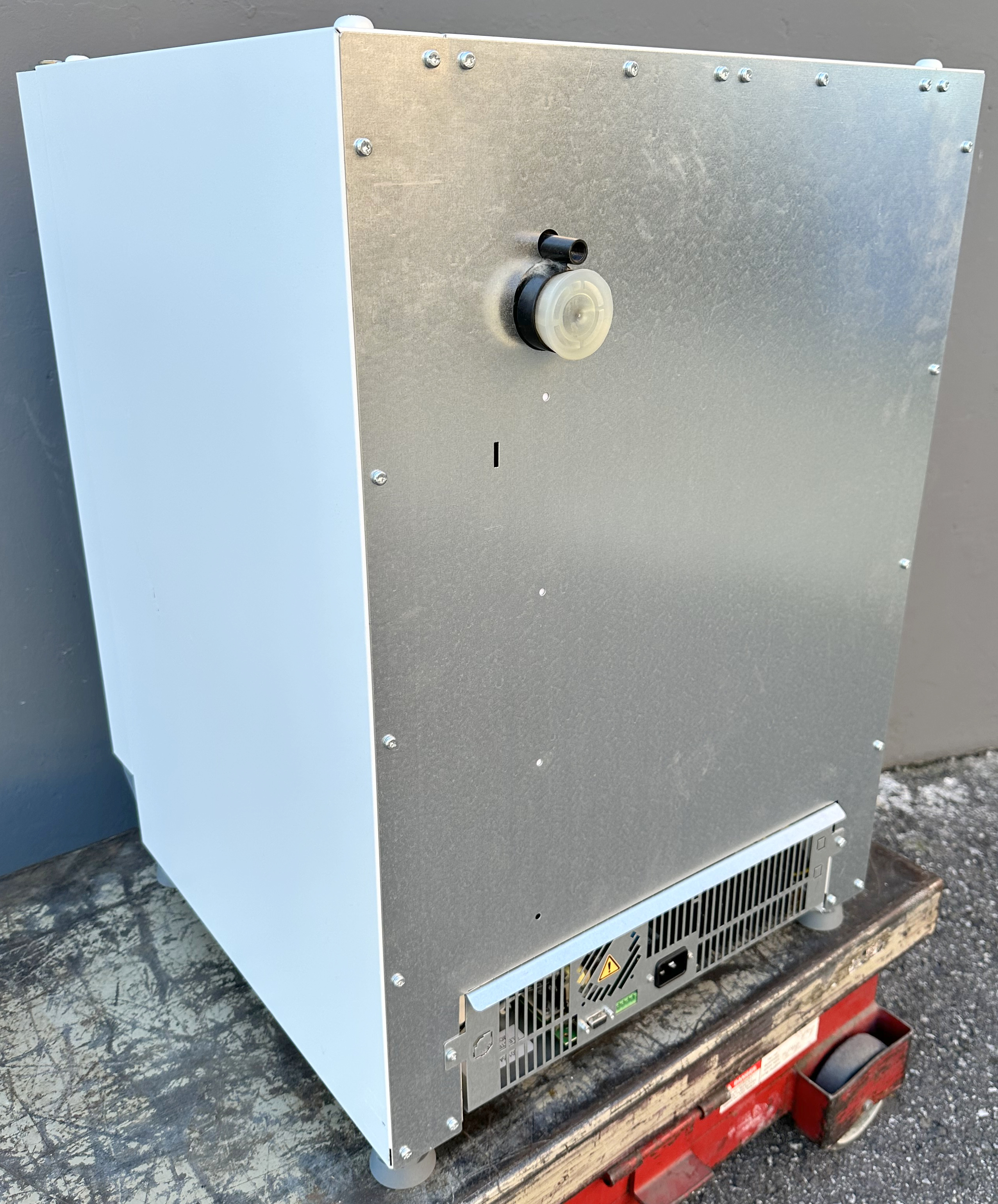 Used Thermo HERATHERM IGS60 Incubator