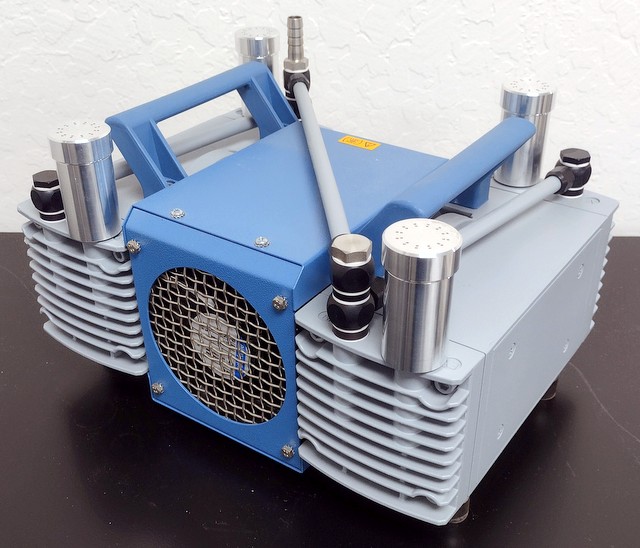 Refurbished VacuuBrand ME 8 Diaphragm Vacuum Pump