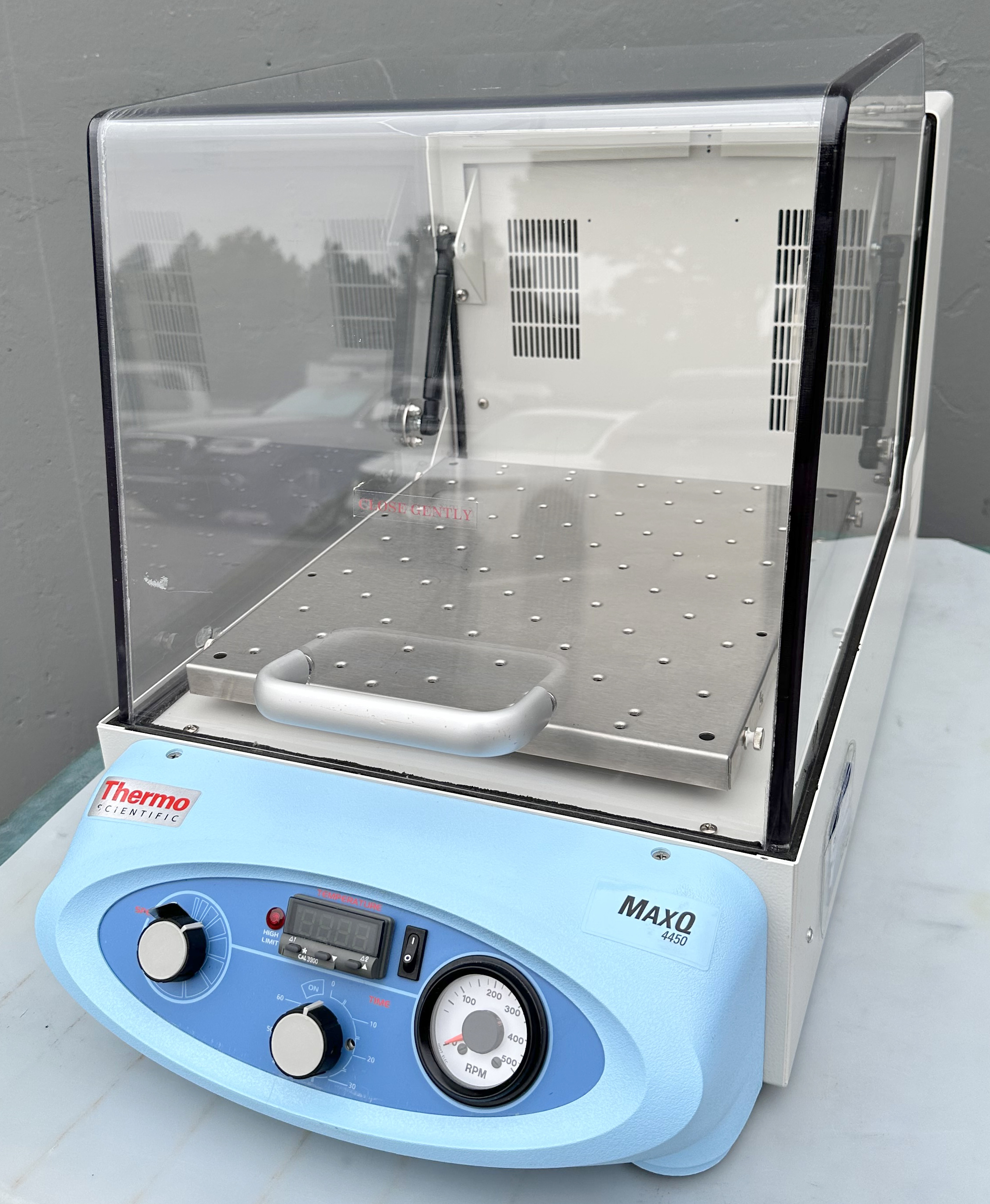 Refurbished Thermo MaxQ 4450 Incubator Shaker