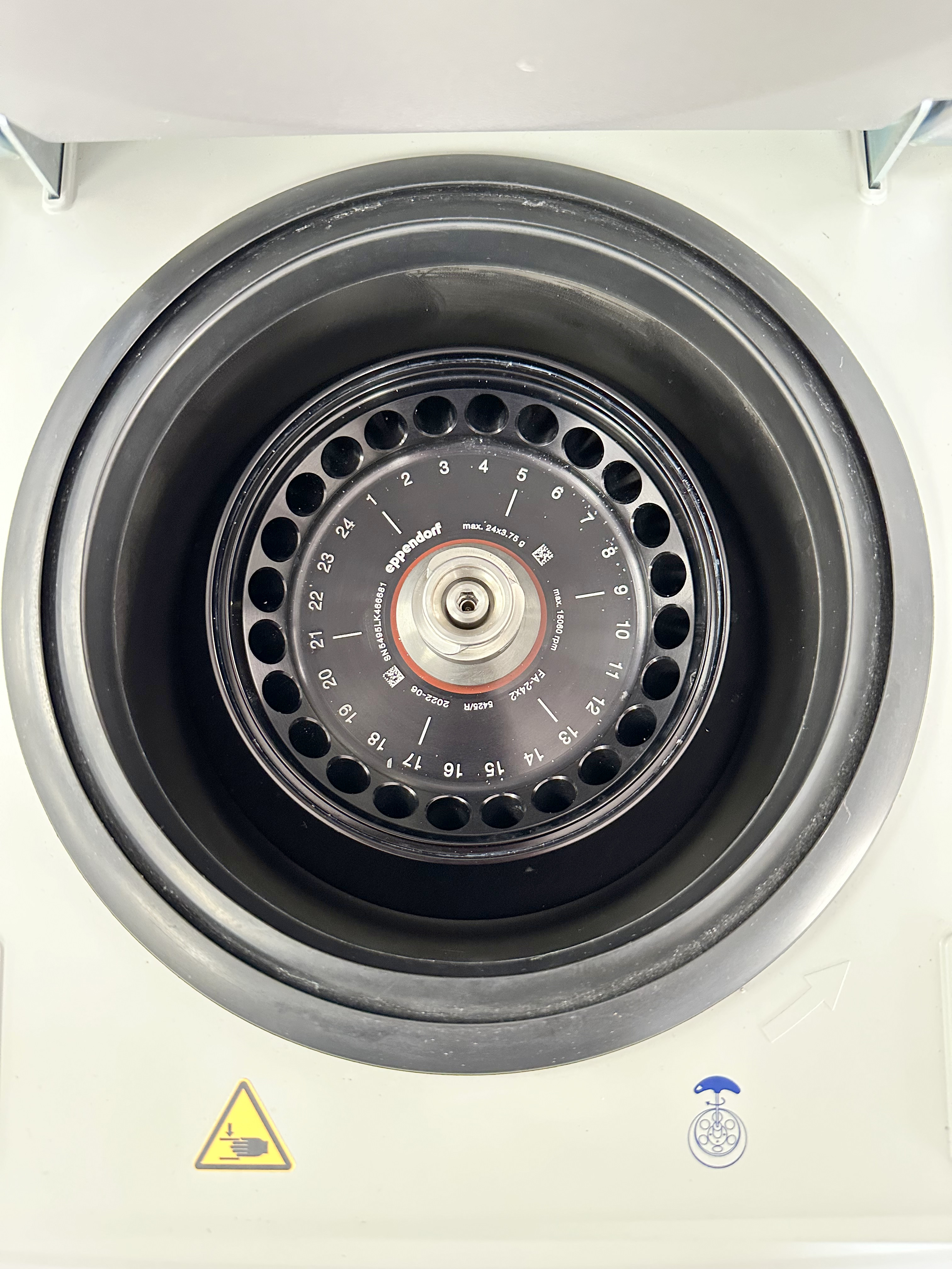 Refurbished Eppendorf 5425R Refrigerated Benchtop Microcentrifuge