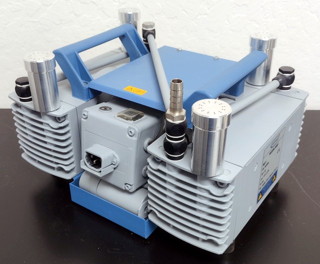Refurbished VacuuBrand ME 8 Diaphragm Vacuum Pump