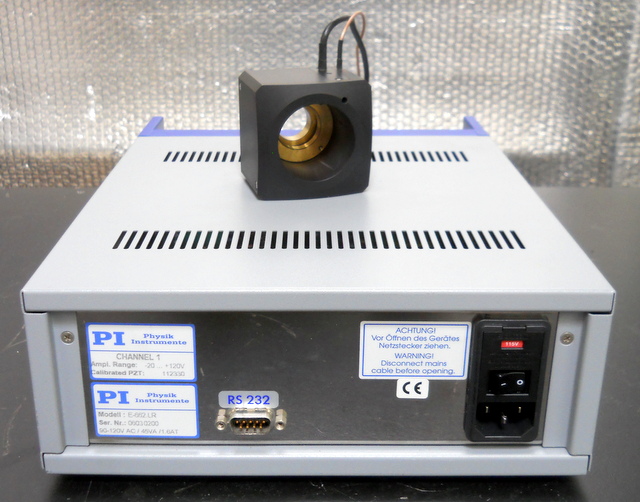 Refurbished Physik Instrumente E-662 LVPZT Piezo Amplifier / Servo Controller with P-723 Objective Focus Drive