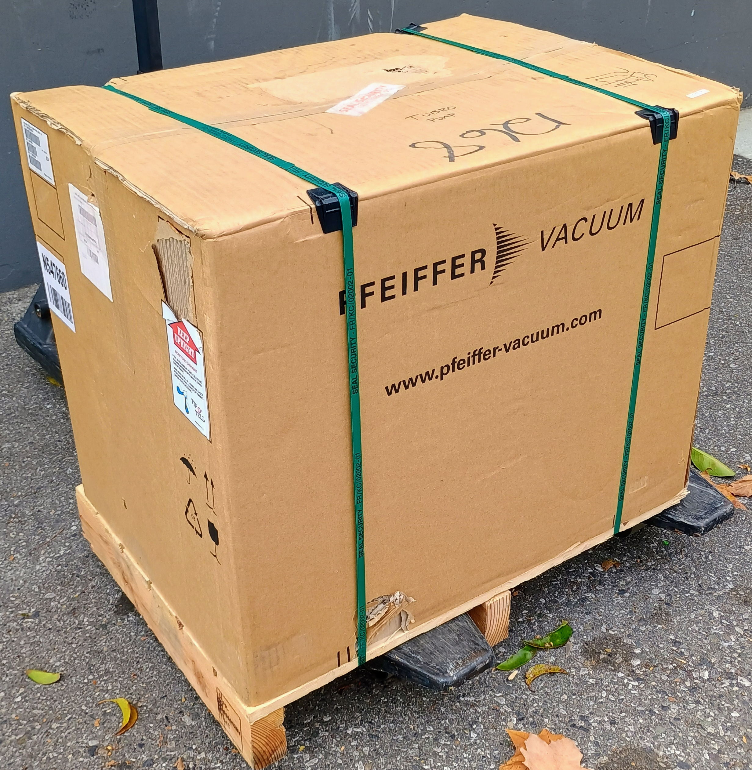 Pfeiffer ATH2303M Turbo Pump