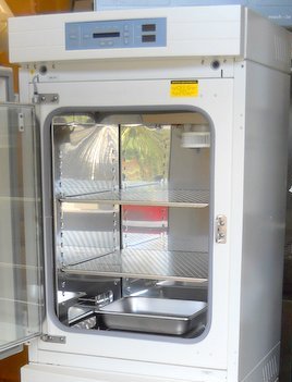 Refurbished Thermo / Forma 3120 Water-Jacketed CO2 Incubator