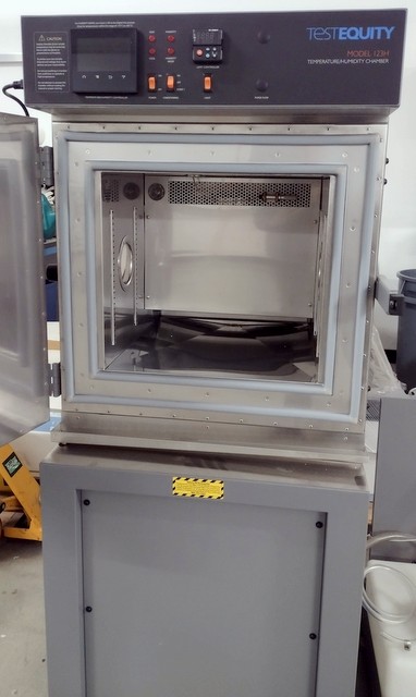 Refurbished TestEquity 123HS Temperature / Humidity Chamber