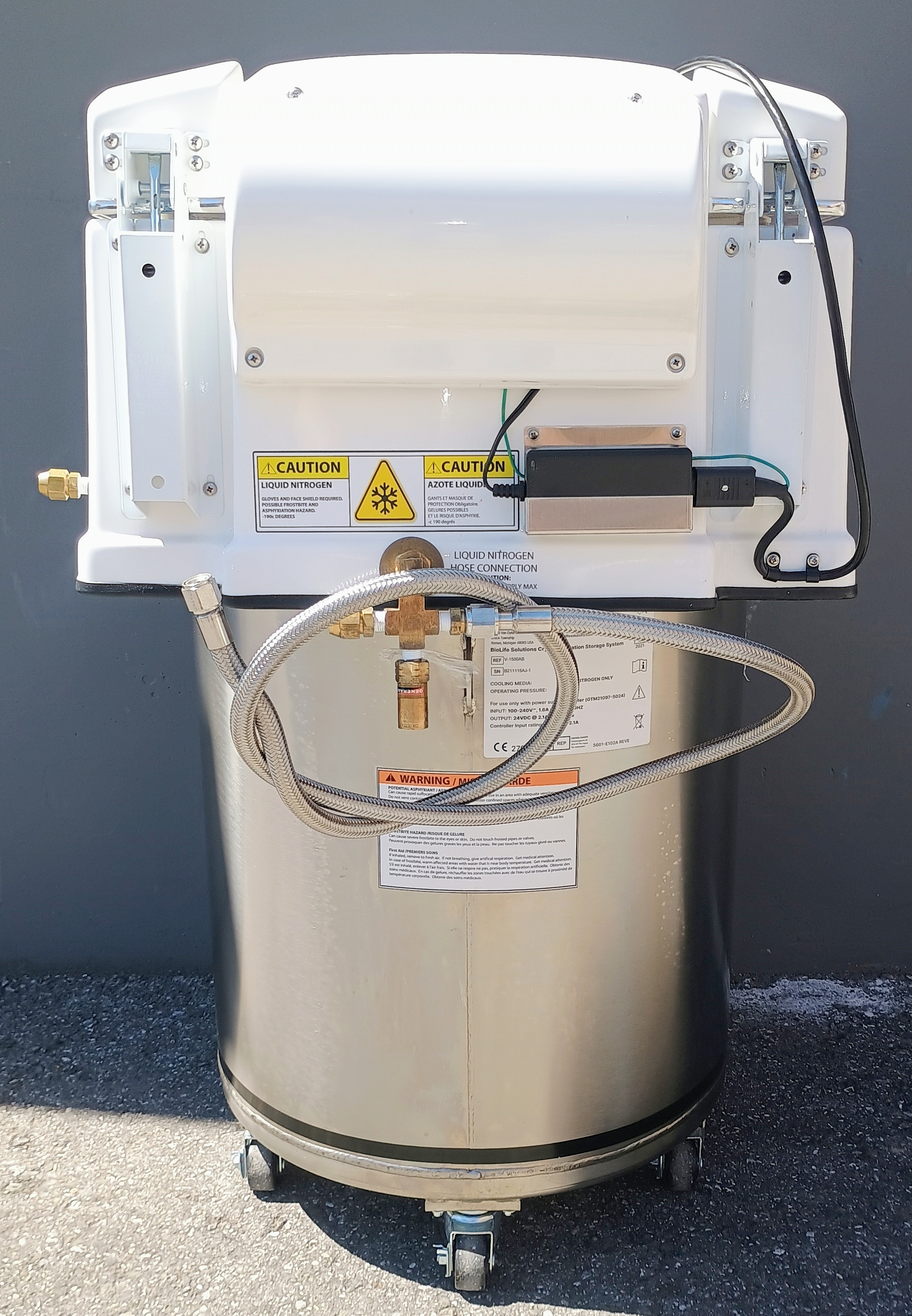 Refurbished Biolife Solutions Isothermal V-1500AB Series Cryogenic Nitrogen Storage System