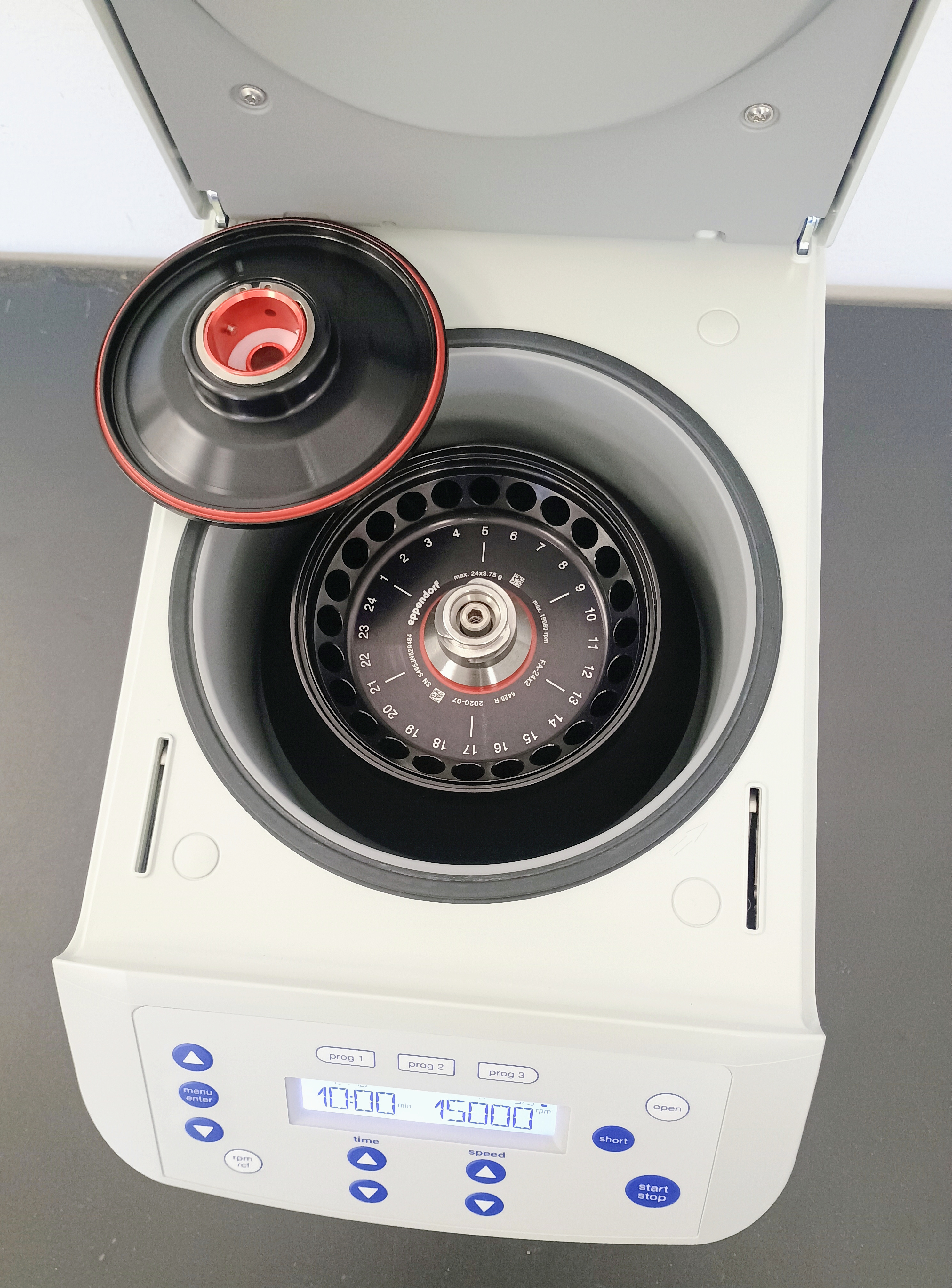 Refurbished Eppendorf 5425 Benchtop Microcentrifuge