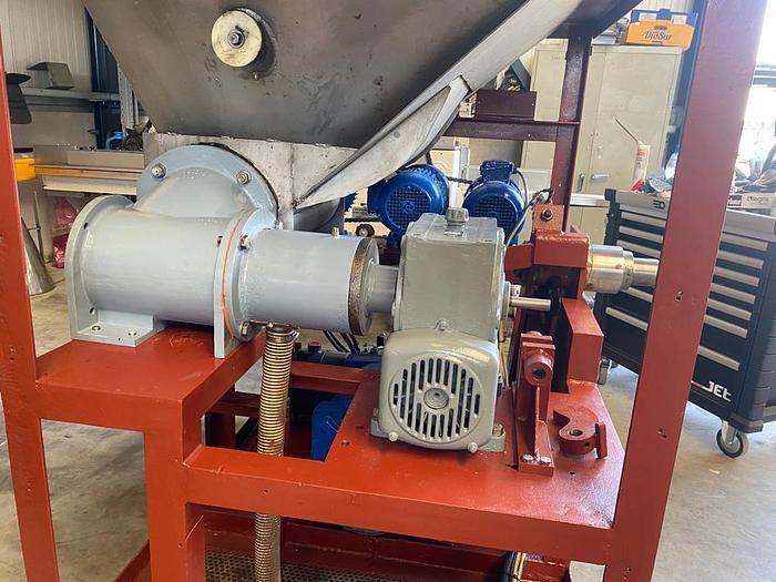 Gerenoveerd KILIA Vleesmenger/ mixer