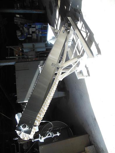 Used Conveyor, Belt, 10" X 10'8" Incline, Bucket, S/St, Portable, #S742620