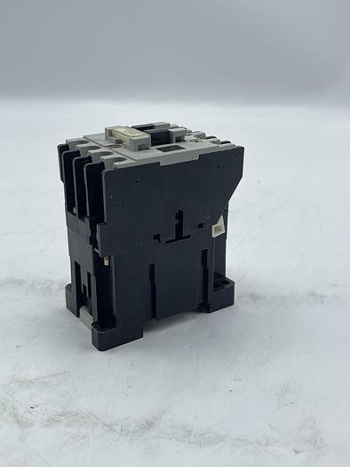 Used AB ALLEN BRADLEY 100-A09ND3 Ser B