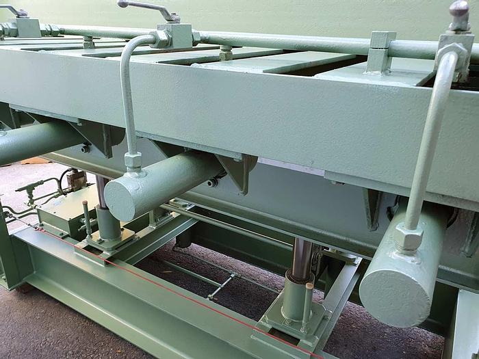 Used 1984 Höfer Austria Höfer solid wood moulding and veneer press MHP 50