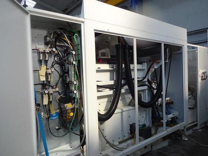 D'occasion Centre de fraisage 5 axes marque Huron type K2X8 / 5-axis milling center Huron K2X8