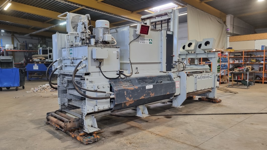Used Ballenpresse Avermann, Typ AVOS BP1211-15/50, Presskraft 50 t, Baujahr 2012