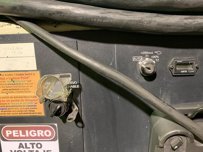 Used FANUC R2000iB/210F 210KG X 2655MM REACH 6 AXIS CNC ROBOT W/R30iA CONTROLS WITH ARO SERVO GUN