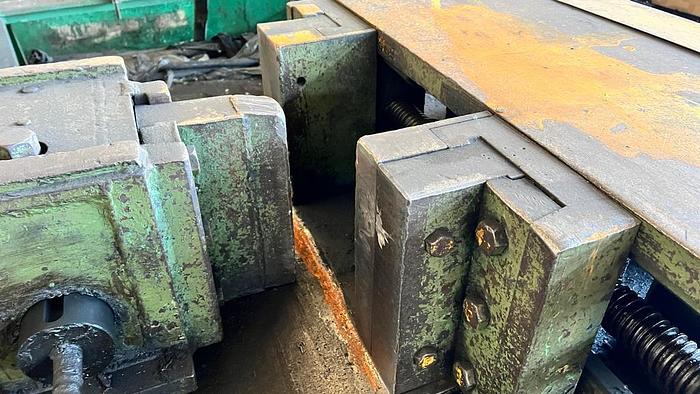 Used Prasa bokserka PB 200 