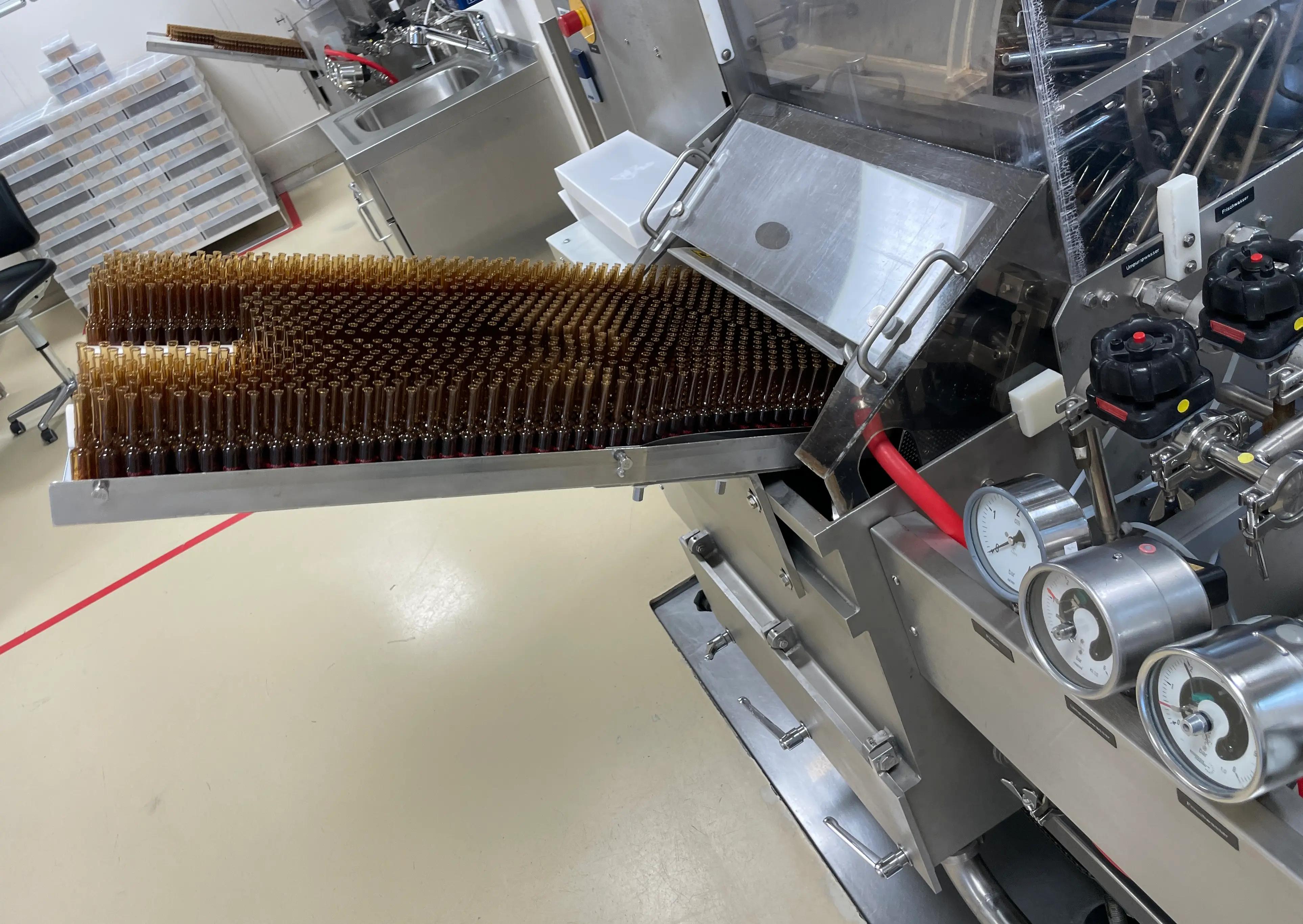 Usato BOSCH - Linea Riempimento Fiale - RURE 12 + HQL 3420 + AVRE 06