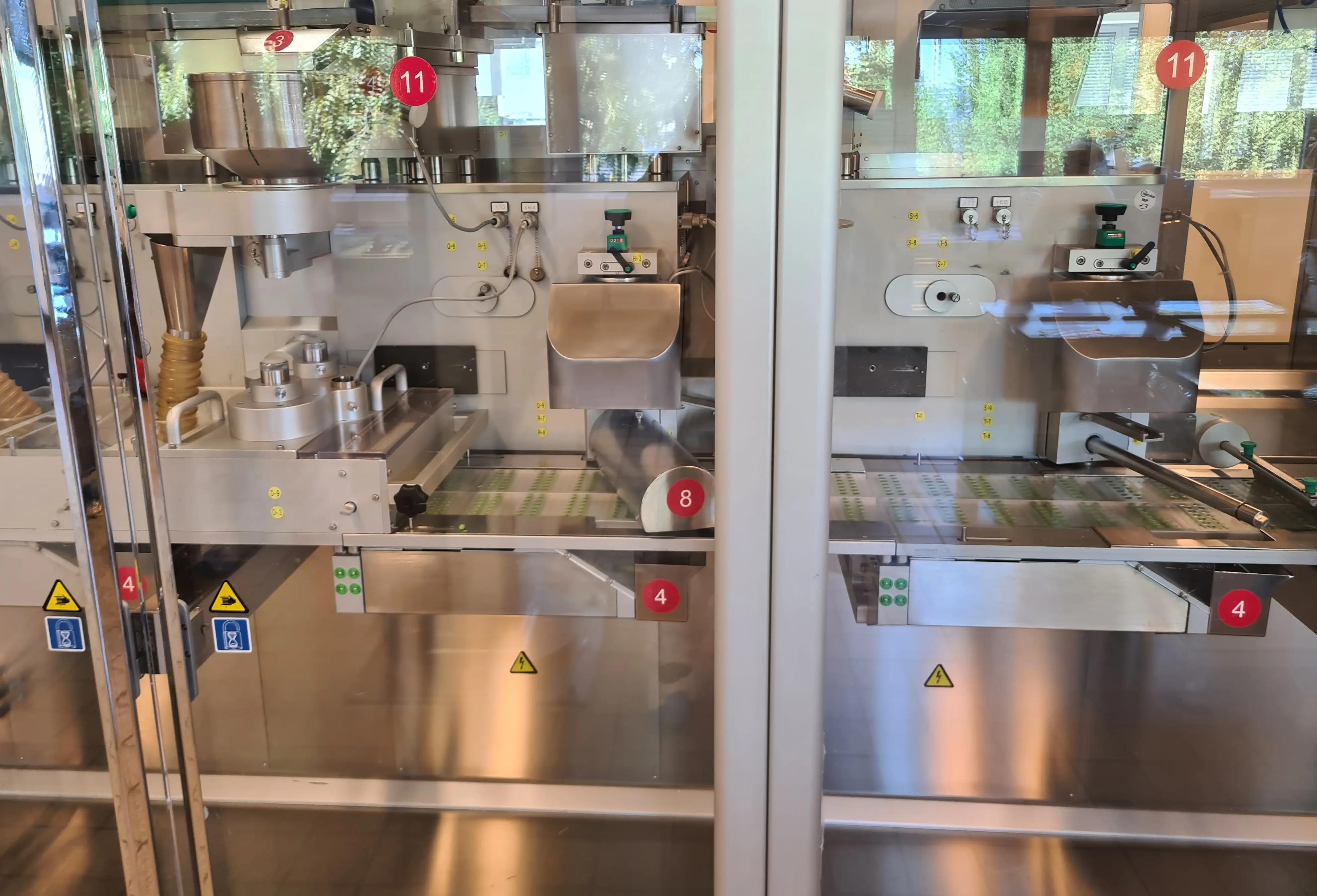 Usato 2010 MARCHESINI MB460 + MA352 + XMV + HC + PEWO PACK 250 COMPACT E10