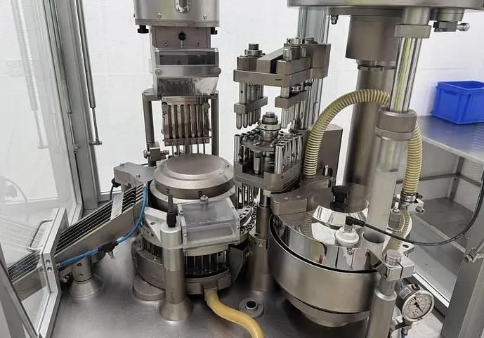 Usato ZANASI - Riempitrice Capsule - AZ-40 F