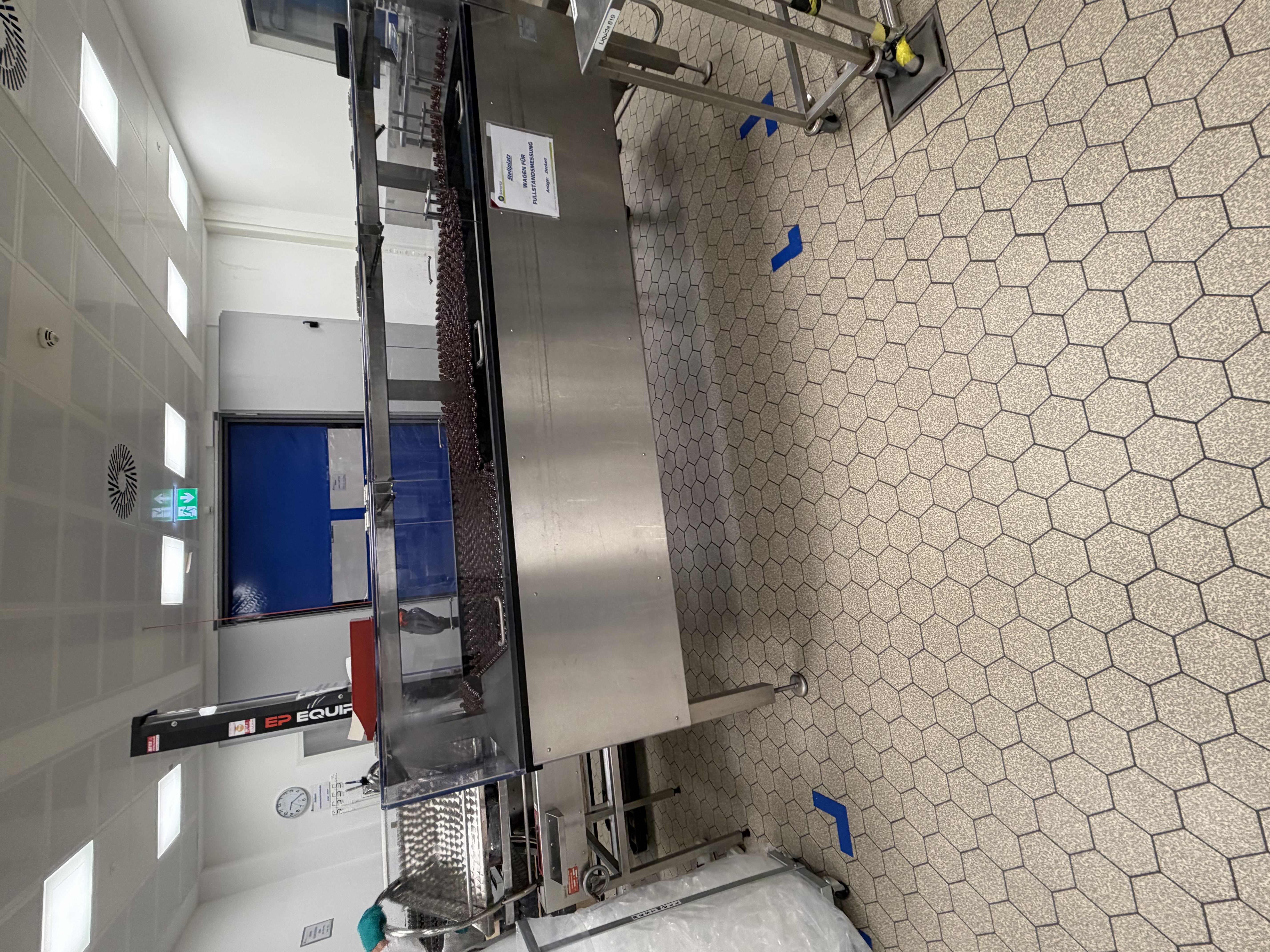 Used RUDOLF DECKERT – Bottle Accumulation Table