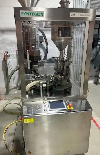 Usato SYNTEGON - Opercolatrice - GKF705