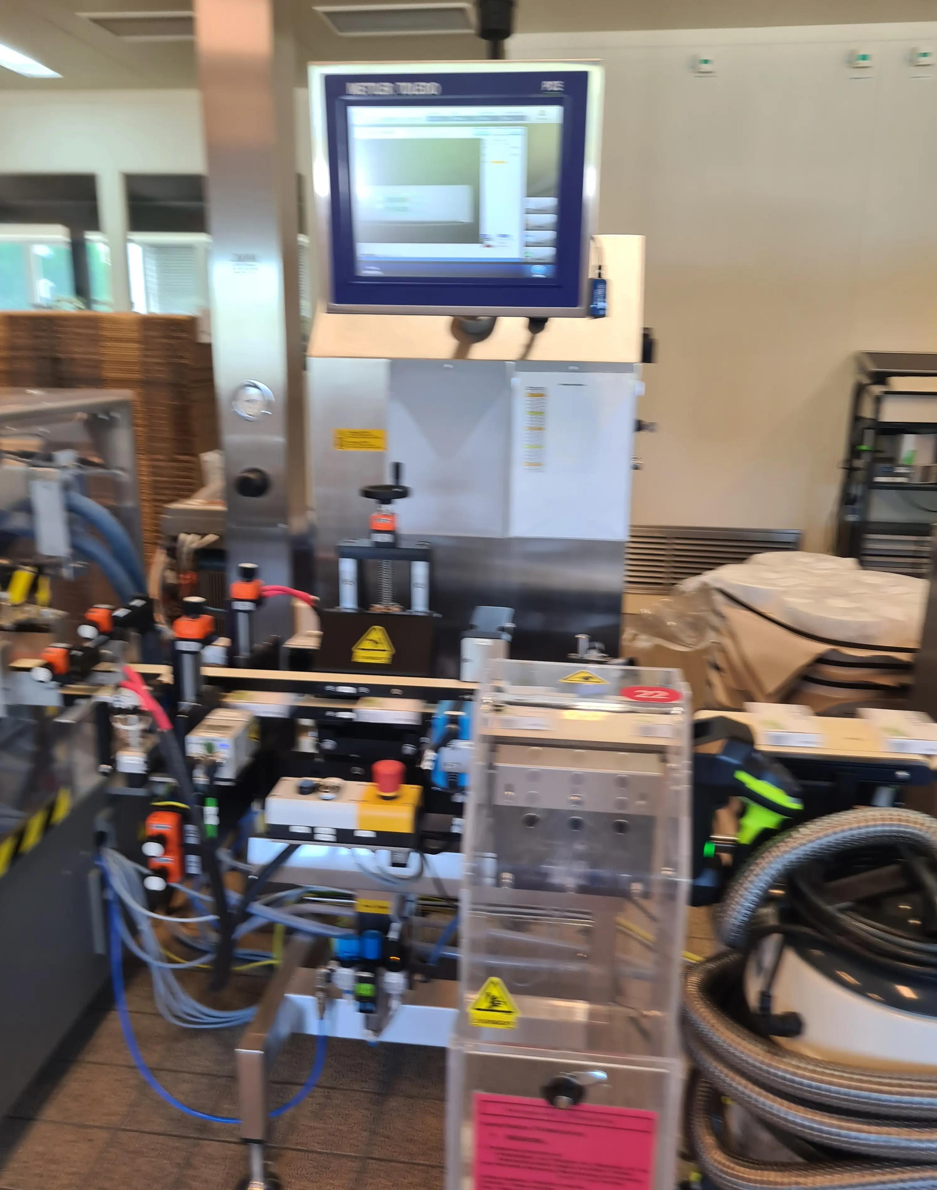 Usato 2010 MARCHESINI MB460 + MA352 + XMV + HC + PEWO PACK 250 COMPACT E10