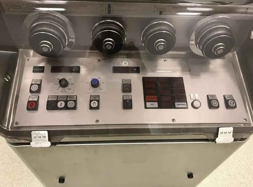 Usato KILIAN - Comprimitrice - T300