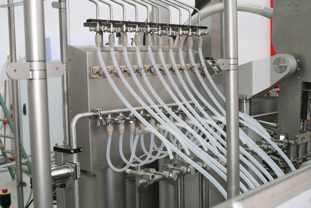 Usato BAUSCH+STRÖBEL - Linea riempimento liquidi - E.A.S. UNIT DOSE