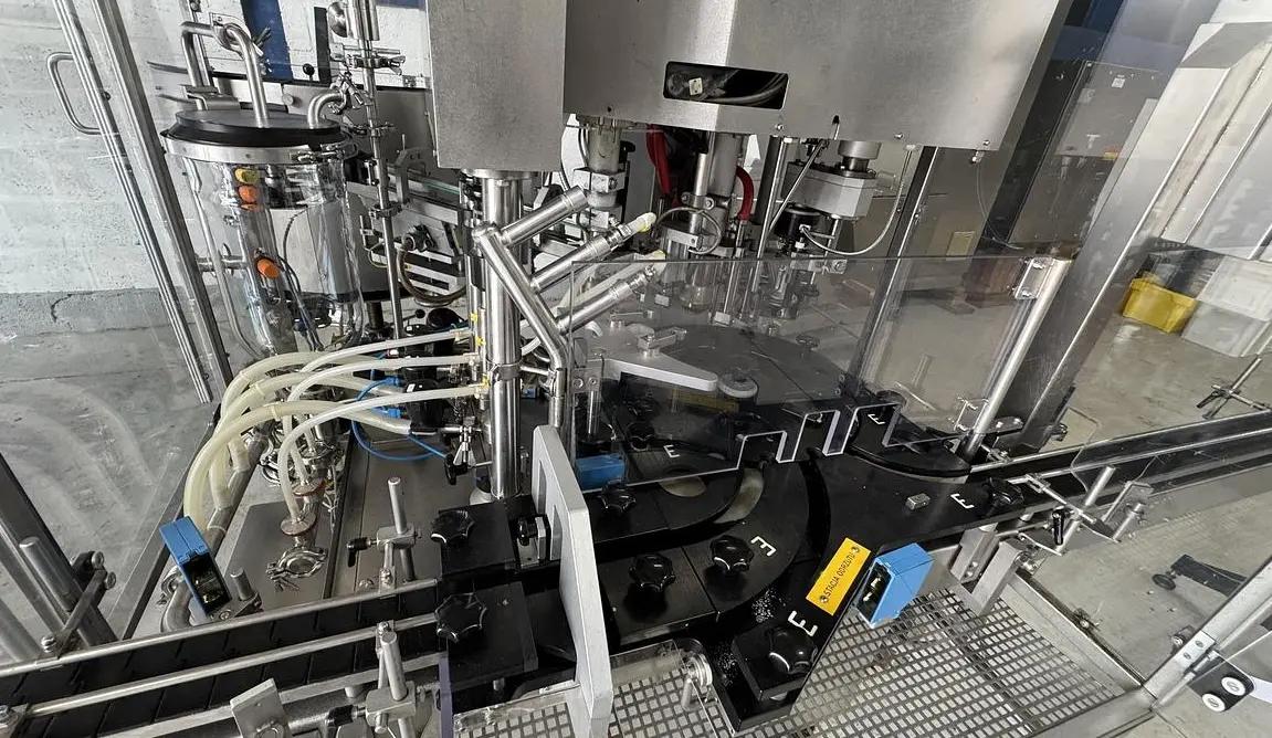 Usato GRONINGER - Linea Riempimento Liquidi - DTE-600 + ZSB-600 + DE-100 + AAVK 300 + KFVG 201