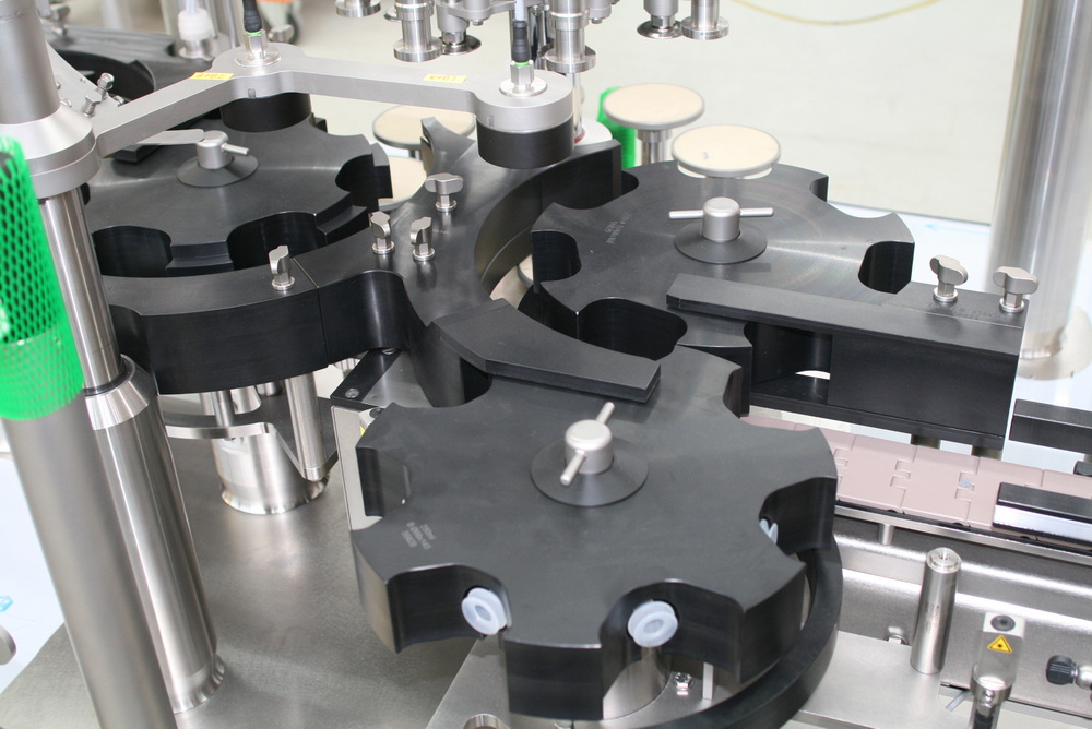 Usato BAUSCH+STRÖBEL - Linea riempimento liquidi - E.A.S. UNIT DOSE