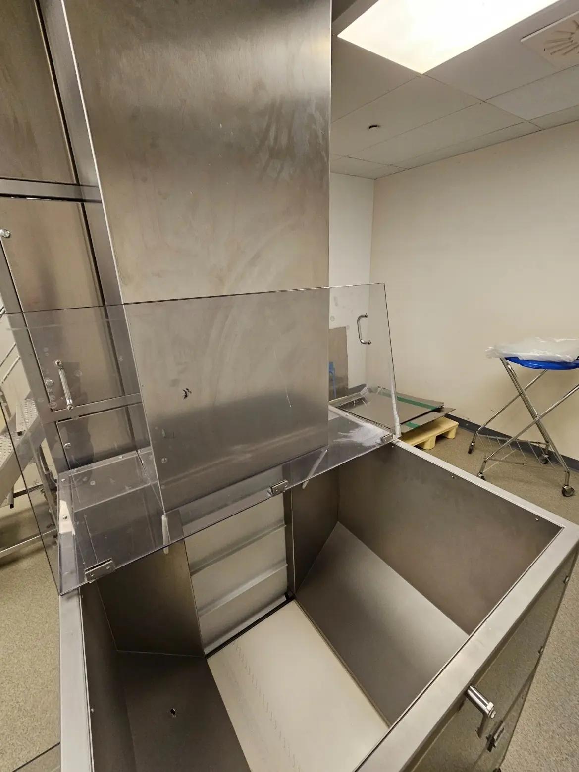 Usato SÖHNEL MASCHINENBAU - Riempitrice + Tappatrice - T160K