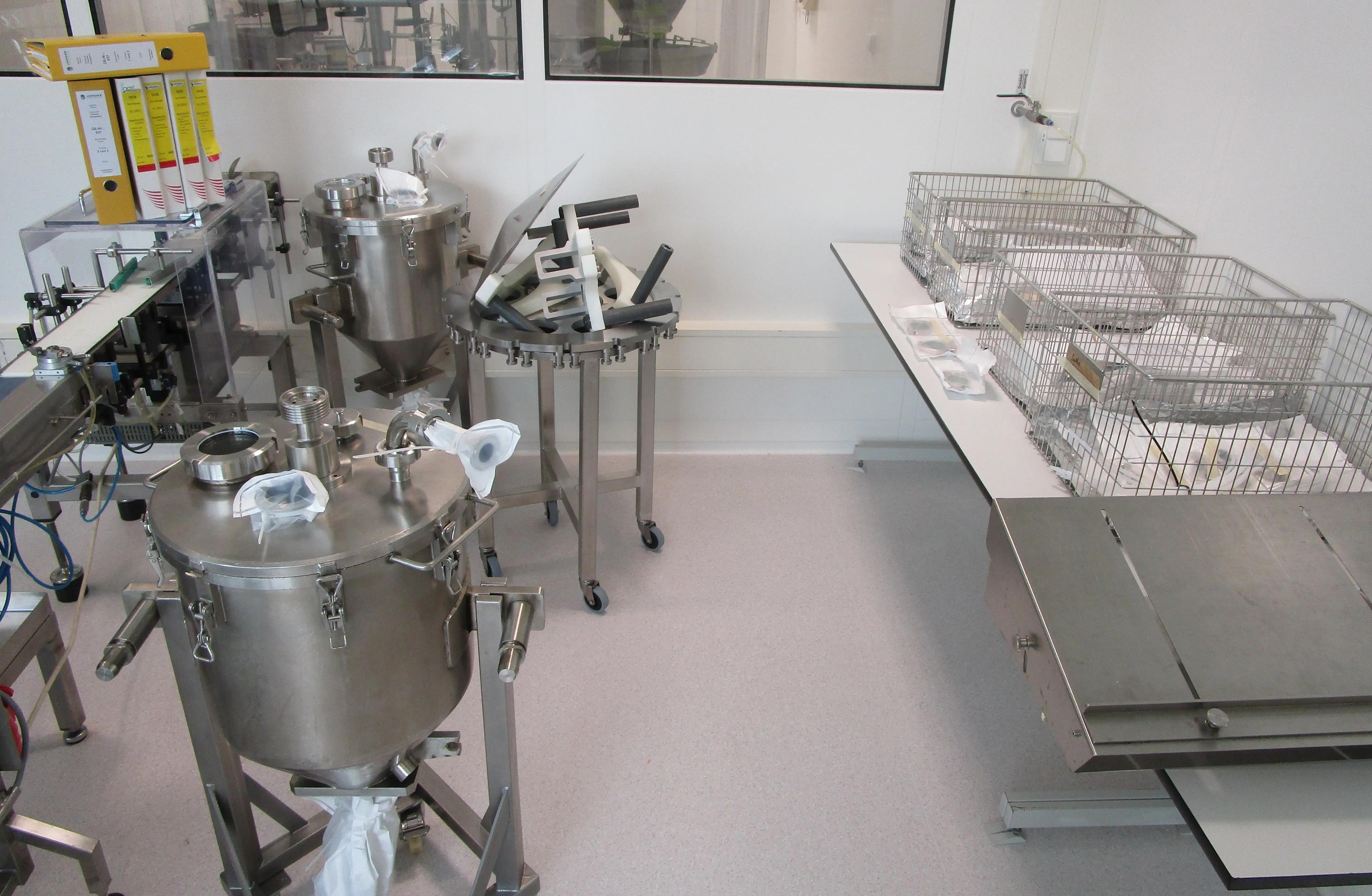 Usato KUGLER - Riempitrice di Siringhe Pre-Riempite - FVA 101