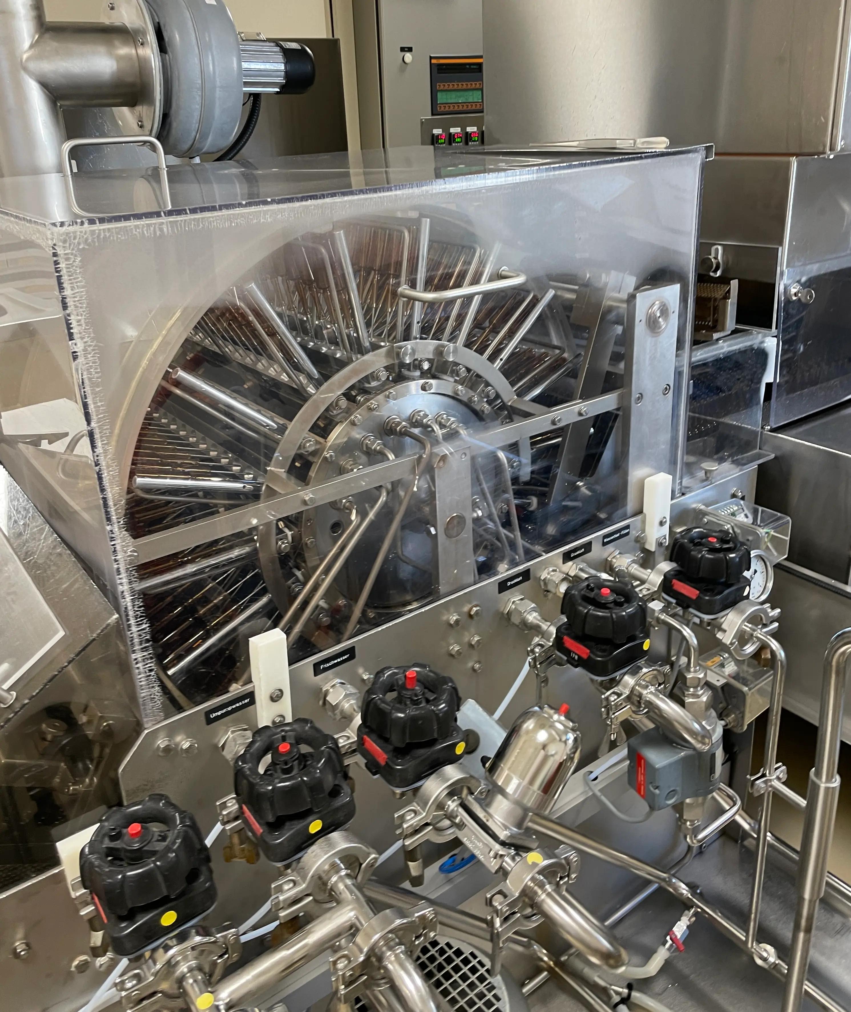 Usato BOSCH - Linea Riempimento Fiale - RURE 12 + HQL 3420 + AVRE 06